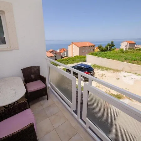 Bandalo - One Bedroom With Balcony Διαμέρισμα Ποντστράνα