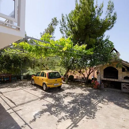 Bandalo - One Bedroom With Balcony Ποντστράνα